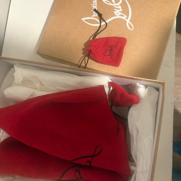 ✨ Authentic Christian Louboutin Heels – Size 41 – Great Condition ✨ - Picture 5 of 10